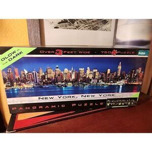 New York New‎ York Panoramic Puzzle Glow in the Dark 3 Ft Wide 750 Pieces